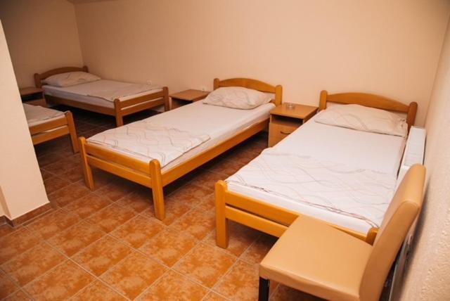 Jezero Laminci Bed and Breakfast Bosanska Gradiska Buitenkant foto